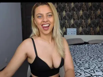 Bongacams Nude Webcam of CarlaStaceeFun