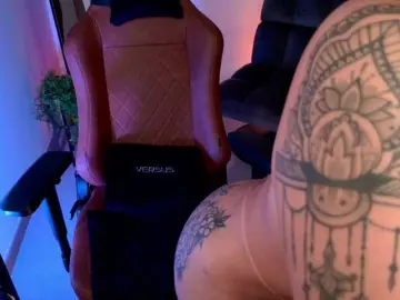 Bongacams Watch Live Sex Cams of LisaMonroe