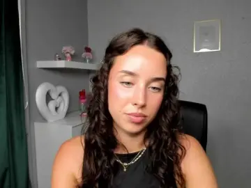 Bongacams Adult Video Chat of adeleLive