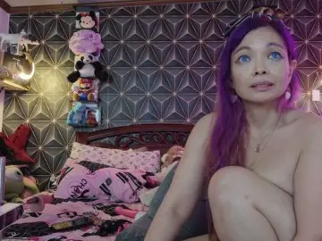 Bongacams Live Porn of YummyMeily