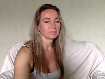 Bongacams Live Sex Cam of Alia1Alia