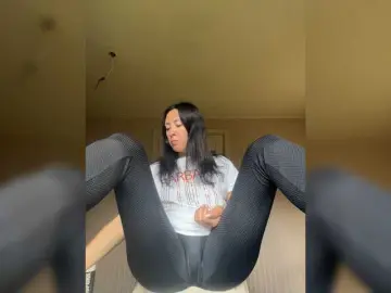 Bongacams Sex Cam of KarolinaMilf