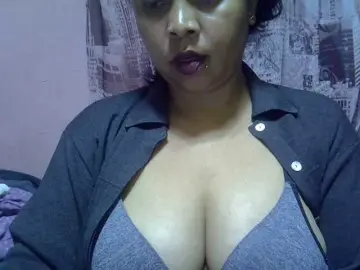 Bongacams Sex Cam of bigass-tits
