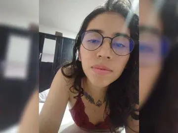 Bongacams Live Sex Cam of skinny333