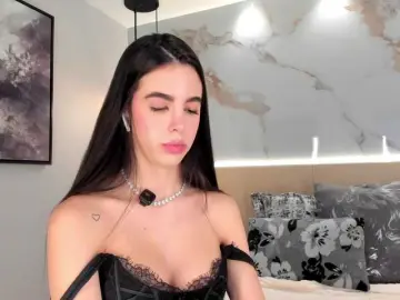 Bongacams Free Porn Cam of SolAvelar