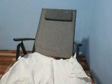 Bongacams Watch Live Sex Cams of mamajhaxx01