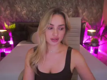 Bongacams Free Live Porn of FloraGreys
