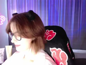 Bongacams Nude Webcam of Cherry-Luna
