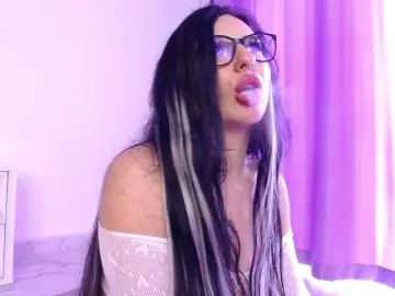 Bongacams Free Live Porn of RavenFoxy