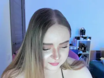 Bongacams Private Sex Chat of MishaLips
