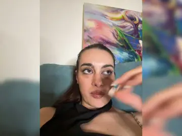 Bongacams Nude Webcam of bubble-gum122