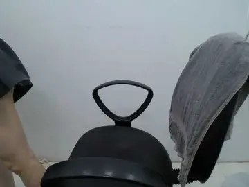 Bongacams Free Live Porn of Lady-Young