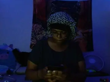 Bongacams Free Porn Cam of BigSexy21