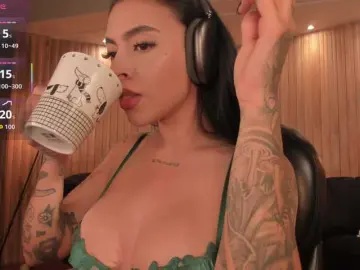 Bongacams Watch Live Sex Cams of ChristineFord