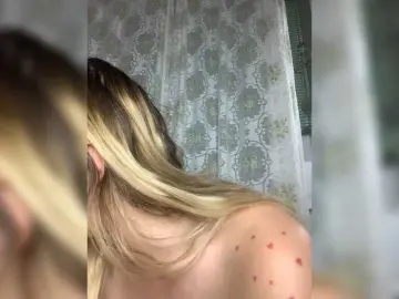 Bongacams Sex Cam of Sophialanguage