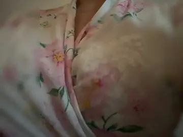 Bongacams Nude Webcam of KHADISUN