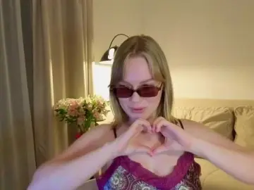 Bongacams Sex Cam of LittleForestELF2