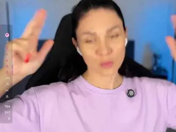Bongacams Watch Live Sex Cams of Buffi