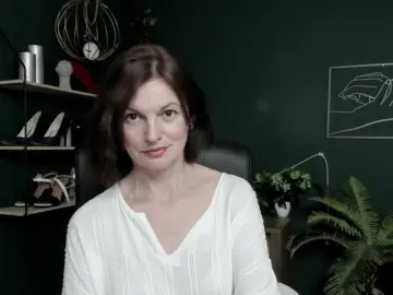 Bongacams Best live sex cam show of mrsVivian