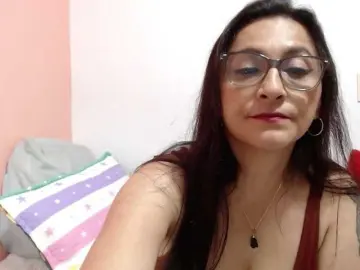 Bongacams Live Sex Cam of KarinaSuarez1
