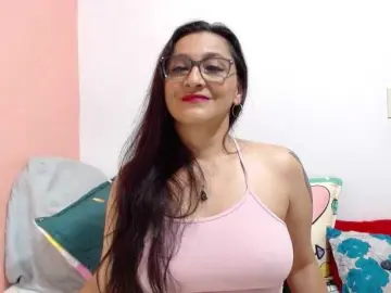 Bongacams Free Live Porn of KarinaSuarez1