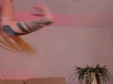 Bongacams Watch Live Sex Cams of HannaConnor