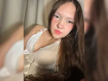 Bongacams Sex Cam of Cute-Lolly