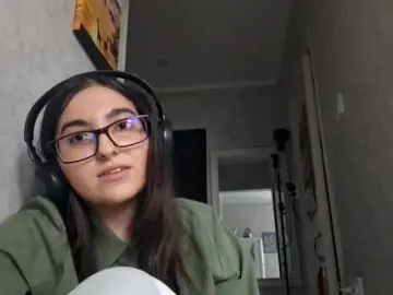 Bongacams Sex Chat of DulceNgvyen
