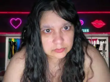 Bongacams Nude Webcam of DUMBHOEMELANIE