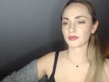 Bongacams Adult Video Chat of ScarlettXQueen