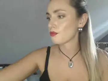 Bongacams Live Porn of ScarlettXQueen