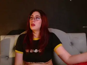 Bongacams Free Live Porn of Red-moonn