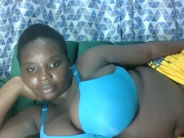 Bongacams Nude Webcam of Hotybobbies