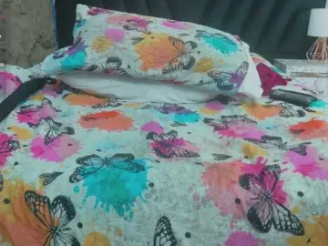 Bongacams Watch Live Sex Cams of Naturalebony