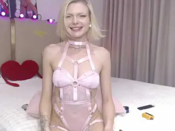 Bongacams Live Sex Cam of Icerebel
