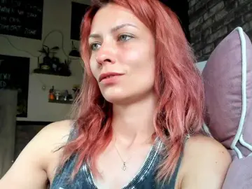 Bongacams Free Porn Cam of karo131324