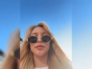 Bongacams Live Sex Cam of EwaBrown