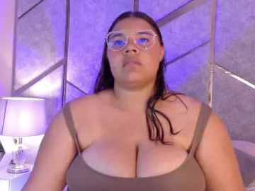 Bongacams Private Sex Chat of Layla-Hot