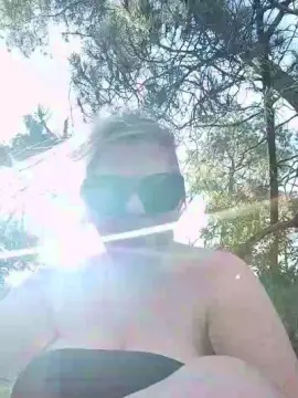 Cam4 Sex Cam of Delphiben