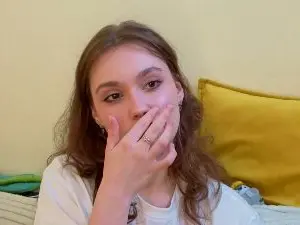 Cam4 Live Porn of CicelySmeja