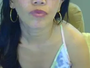 Cam4 Free Live Porn of SkinLite