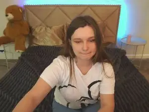 Cam4 Live Porn of MagicPeachh
