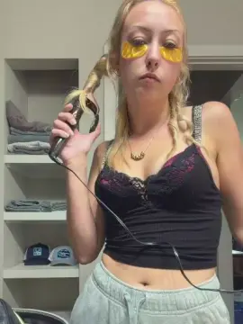 Cam4 Best live sex cam show of raelynnbby