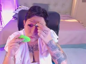 Cam4 Sex Chat of chloe_rosse_