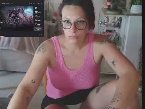 Cam4 Adult Webcam of cerise132