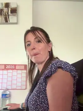 Cam4 Live Sex Cam of Desiree1951