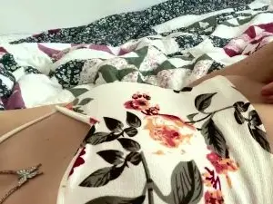 Cam4 Live Sex of KathieBenziger