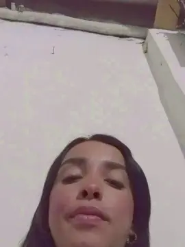 Cam4 Free Live Porn of Leah_sofia