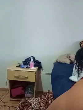 Cam4 Watch Live Sex Cams of madelicia9