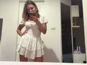 Cam4 Nude Webcam of TonaMccaleb